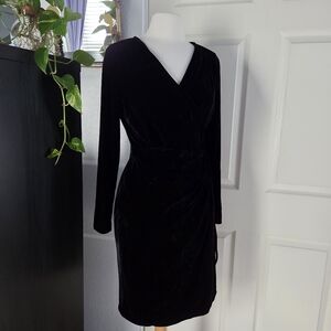 Yumi Velvet black wrap midi dress with ruched detail Long sleeves Size Large